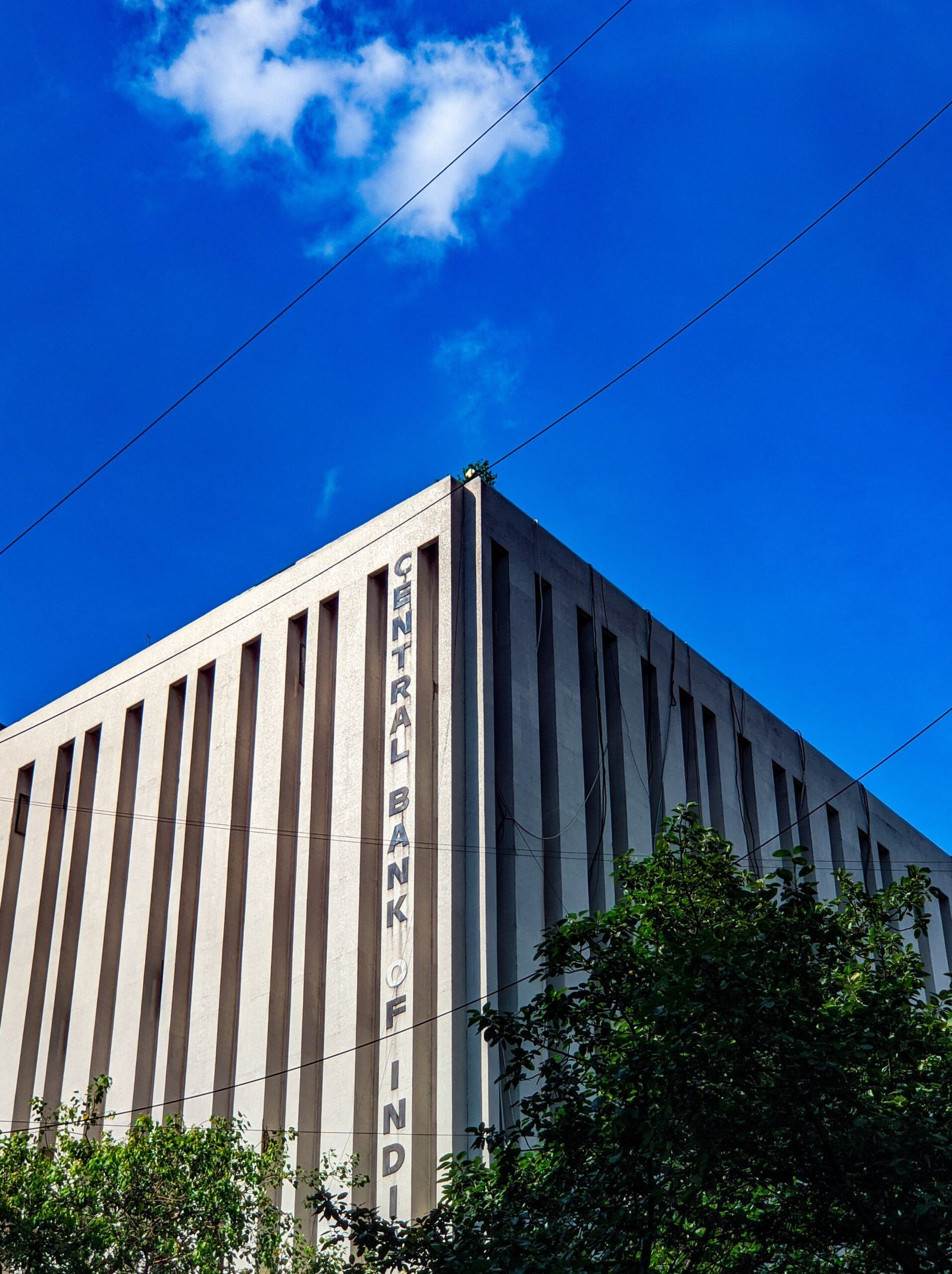 Banks & Financial Services